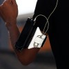 Чехол для смартфона на руку для занятий спортом iBest MP-8128 серебристый